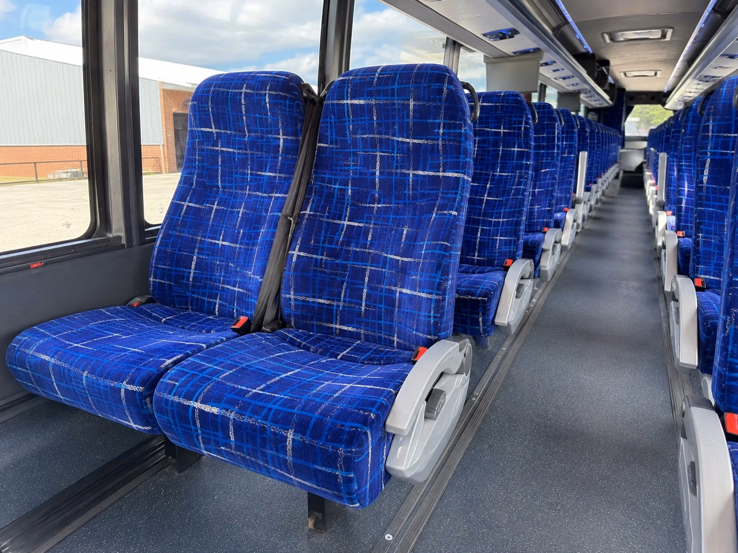 folsom airport transfer shuttle bus services